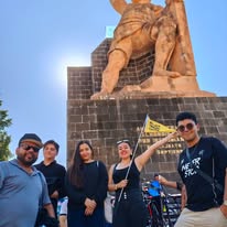 Viajeros explorando México